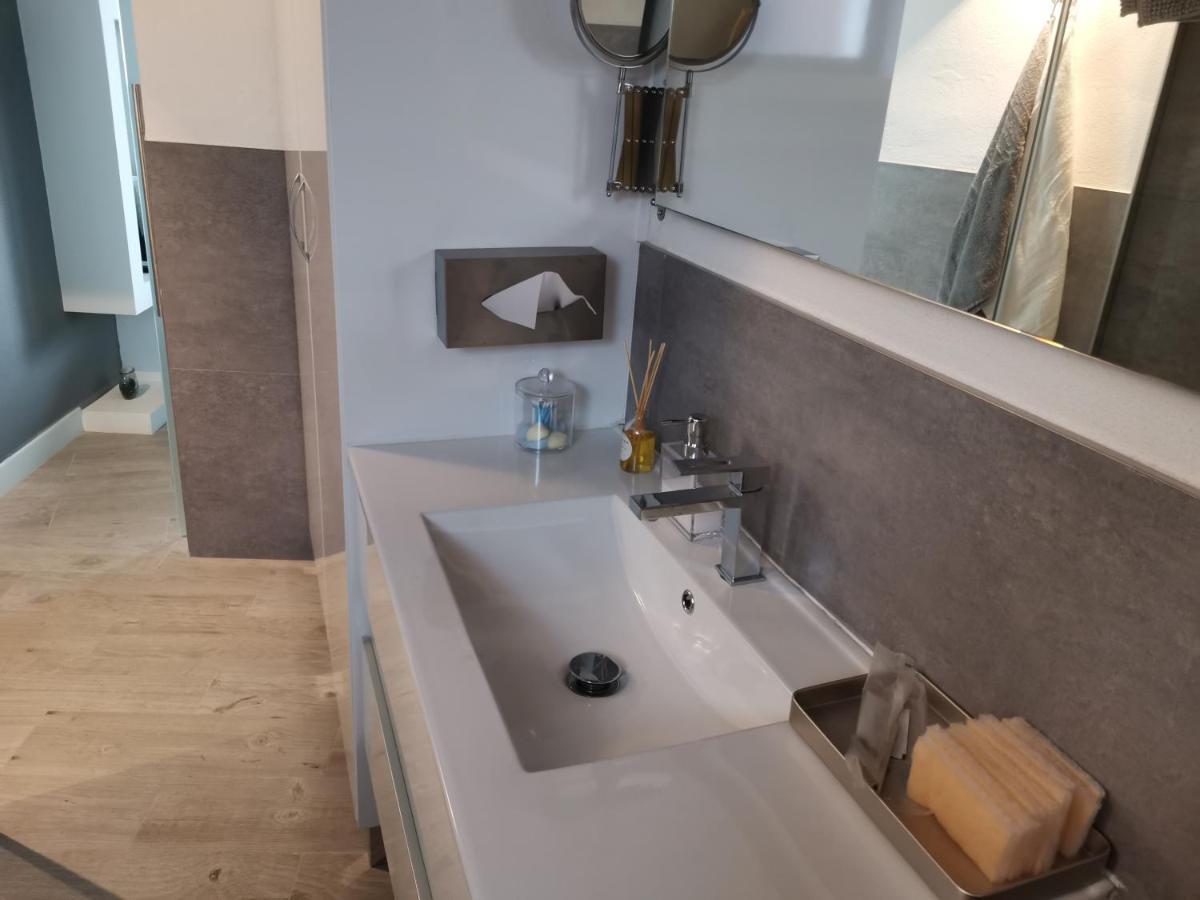 Fg Albayzin Apartamento Deluxe Con Terraza Vistas Y Parking Gratis Apartman Granada Kültér fotó